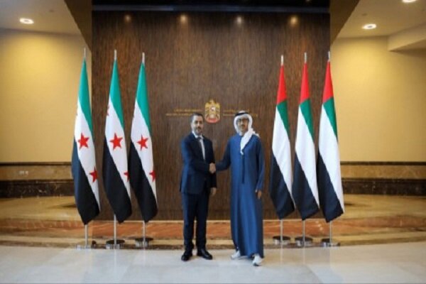 اقدام بحثبرانگیز حین نشست وزیر خارجه رژیم جولانی در امارات+ عکس