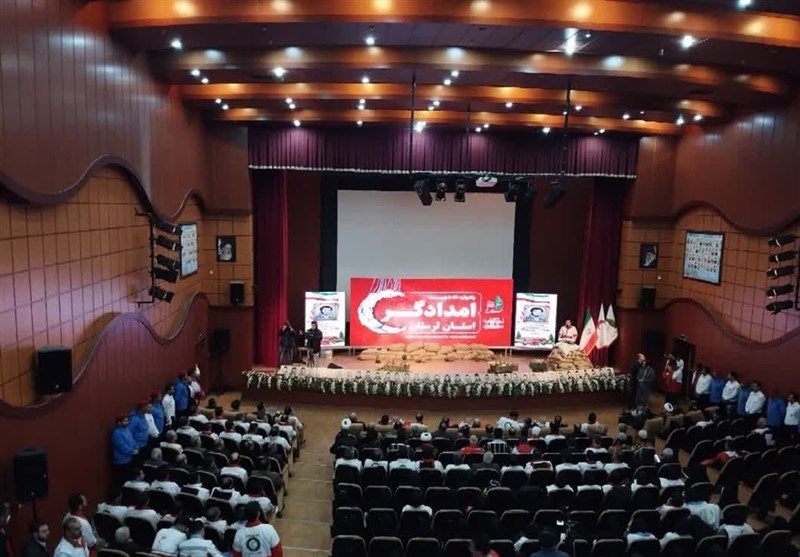 امدادگران لرستانی در خطمقدم بحرانها/ فعالیت 650 هزار بسیجی