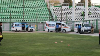 بازی ذوبآهن و نساجی زیر بارش شدید برف