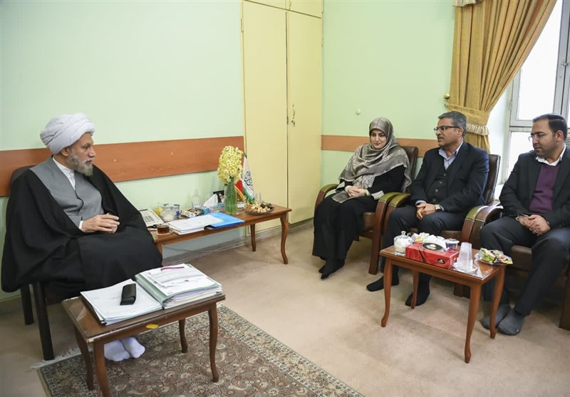 تاکید امام جمعه شیراز بر رشد 8 درصدی اقتصاد