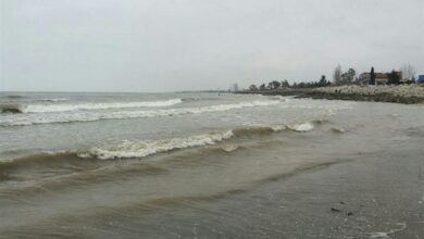 تخریب سازههای غیرمجاز در ساحل بابلسر