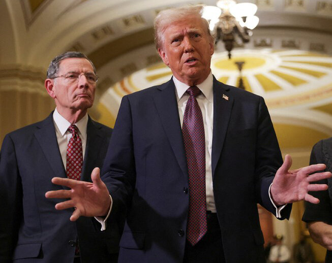 ترامپ: سیاستمداران بیلیاقت قادر به مهار آتش نیستند؛ مرگ همه جا هست!