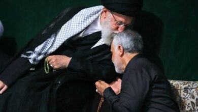 تصاویرمتفاوتی از دیدار شهید حاج قاسم سلیمانی با رهبر انقلاب