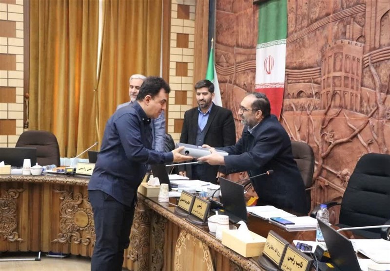 تقدیم لایحه بودجه سال 1404 شهرداری به شورای شهر تبریز