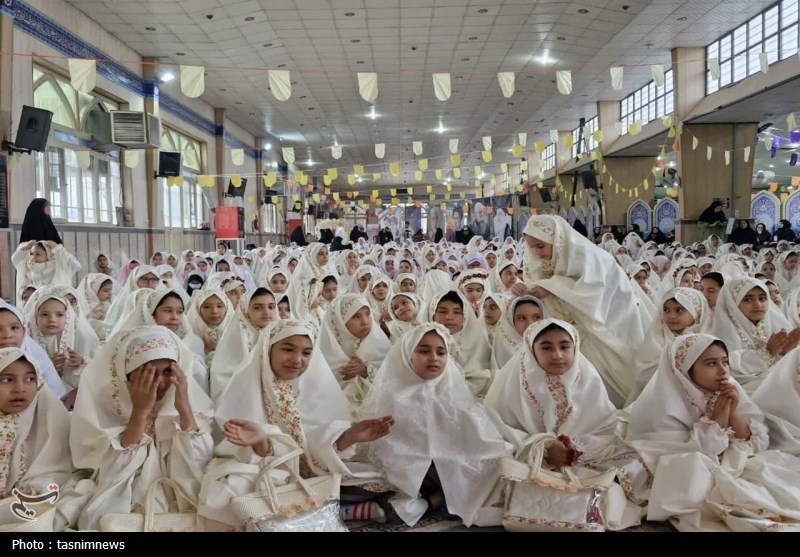 جشن تکلیف 1800 دانشآموز در اسلامشهر و چهاردانگه برگزار شد