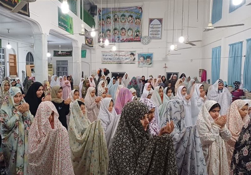 حضور پررنگ دهه هشتادیها و نودیها در اعتکاف+تصاویر