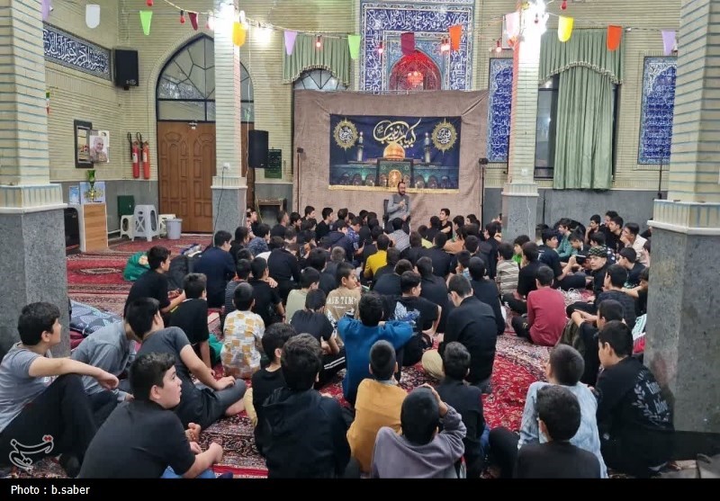 حضور 2500 دانشآموز اسلامشهر در آیین معنوی اعتکاف+فیلم