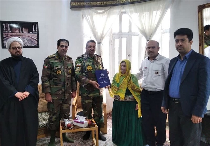 خون پاک شهدای والامقام خنثیکننده هجمههای دشمنان نظام است