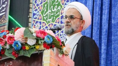 دشمن به دنبال دو قطبی کردن جامعه است