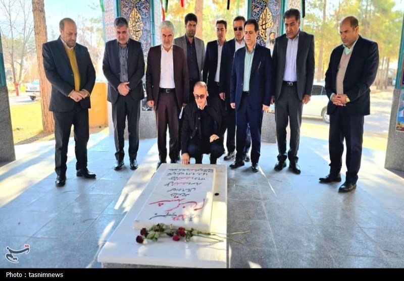 دهه فجر سرآغاز تحول عمیق در بیداری اسلامی+تصویر