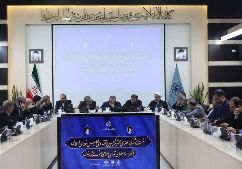 دولت بدهی به مشهد را پرداخت کند