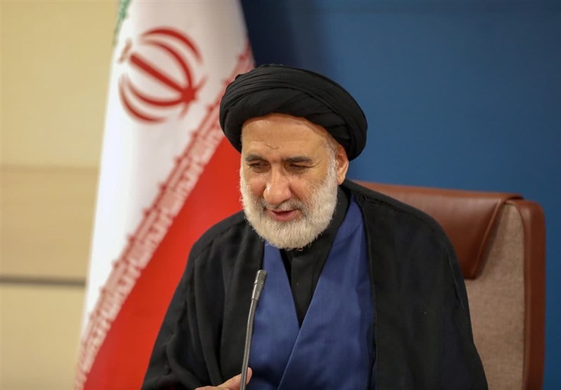 دولت در اعطای مشوقهای فرزندآوری جدیت بیشتری داشته باشد