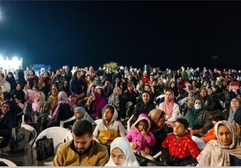 رژه موتورسیکلتها و بوق کشتیها در بندر بوشهر