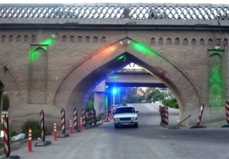 زخم عمیق ماشینهای سنگین بر پل محمدحسن خان بابل!
