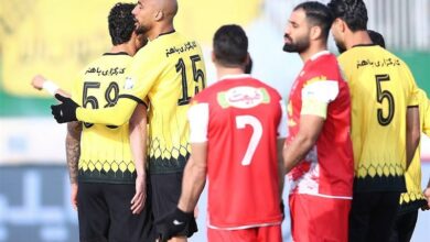 سپاهان با گل زودهنگام نیمه نخست را پیروز به رختکن رفت