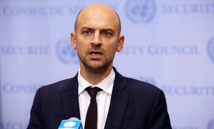 فرانسه برخی از تحریمهای سوریه را لغو میکند