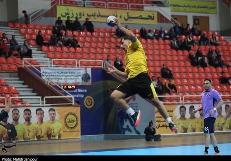 لیگ برتر هندبال|پیروزی و ادامه صدرنشینی سپاهان