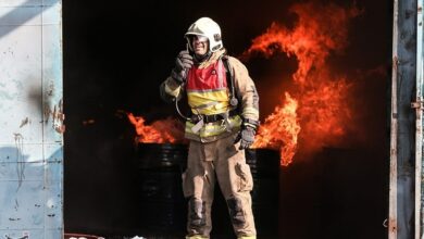 مصدومیت یک آتشنشان در آتشسوزی منزل مسکونی در کرمانشاه