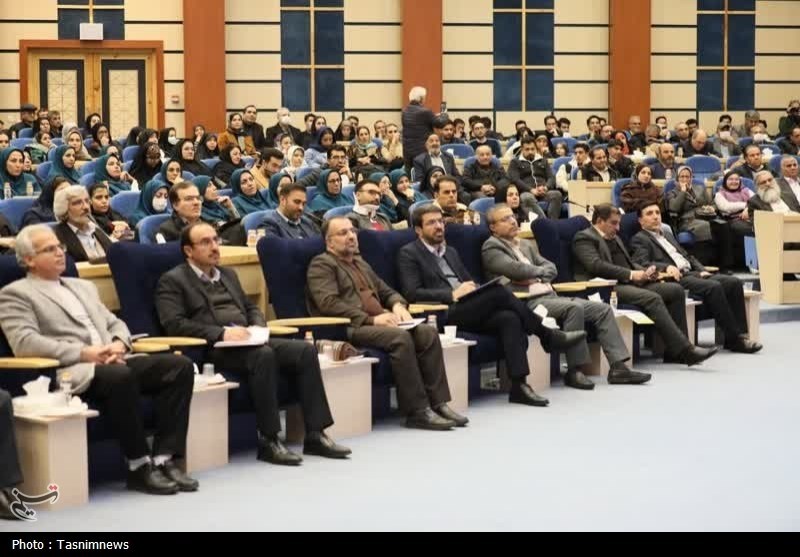 هنرمندان فاصلههای اجتماعی را با ابزار هنر کاهش دهند+ تصویر