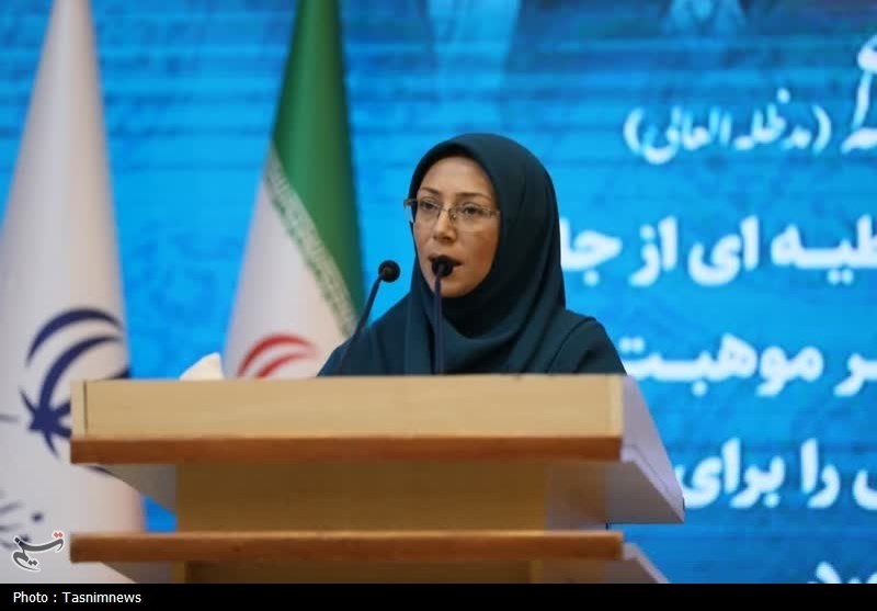 هنرمندان فاصلههای اجتماعی را با ابزار هنر کاهش دهند+ تصویر