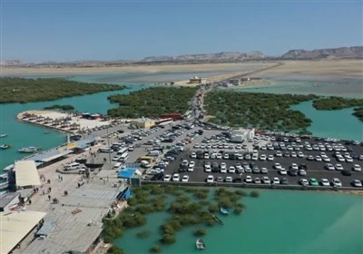 ورود بیش از 60 هزار گردشگر به قشم همزمان در روز پدر