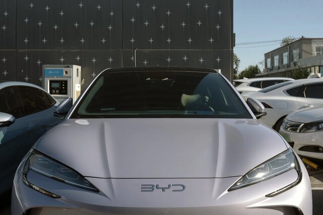 پرفروشترین تولیدکننده خودروهای الکتریکی در سال ۲۰۲۴ کیست؟