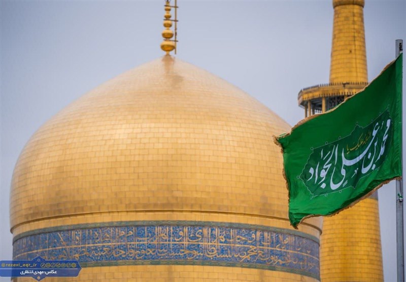 چراغانی و فضاآرایی حرم مطهر رضوی در میلاد امام جواد (ع)