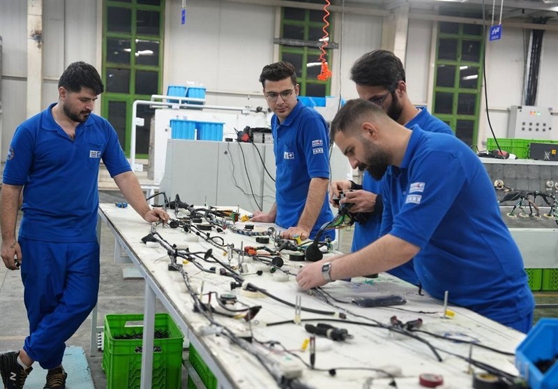 کارخانه قطعهسازی خودرو در کرمانشاه افتتاح شد