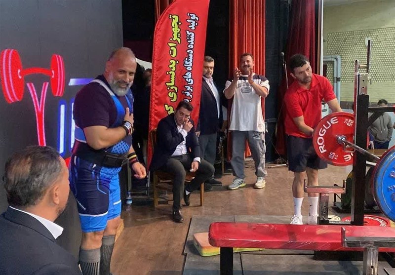 100 پرسکار پرورش اندام در کرج با هم رقابت کردند+عکس