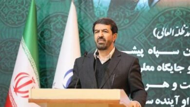 اجازه ندهیم کسانی در داخل کشور مرزبندی کنند