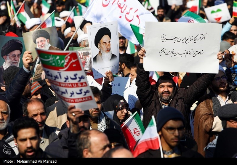 از نیجریه تا فرانسه؛ همه در یک صف کنار انقلاب + فیلم