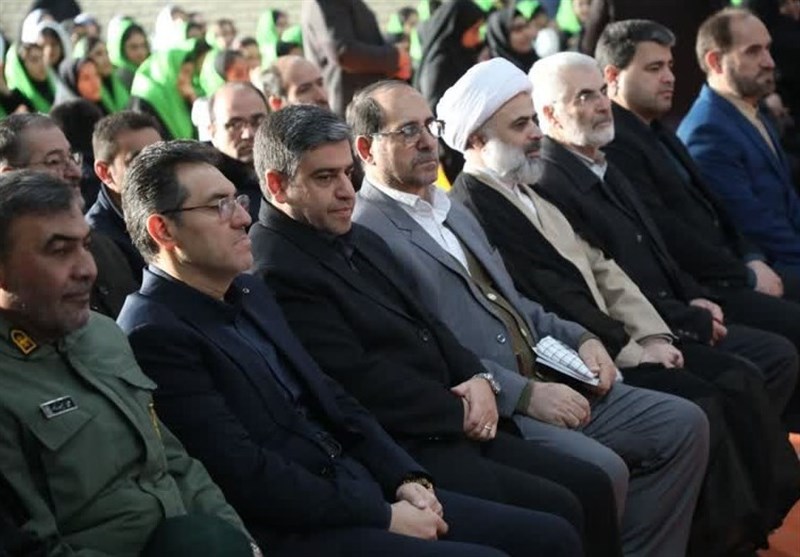 استاندار اردبیل: پیشرفتهای 46 سال گذشته را ادامه میدهیم