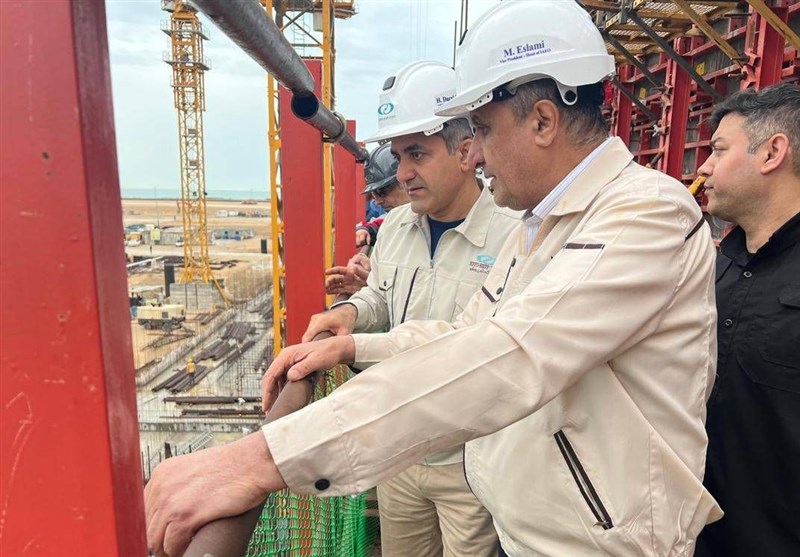 بازدید اسلامی از روند احداث واحدهای 2 و 3 نیروگاه اتمی