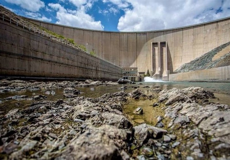بحران کمآبی در اصفهان/ سد زاینده رود فقط 11 درصد آب دارد