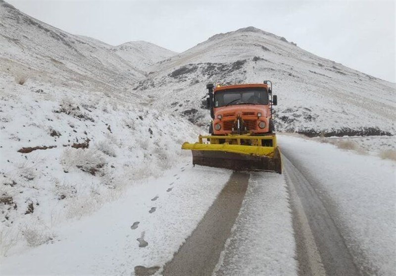 برفروبی 500کیلومتر محورهای مواصلاتی کاشان