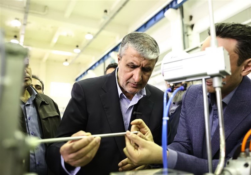 بهرهبرداری از دستگاه جوش مقاومتی میلههای سوخت هستهای