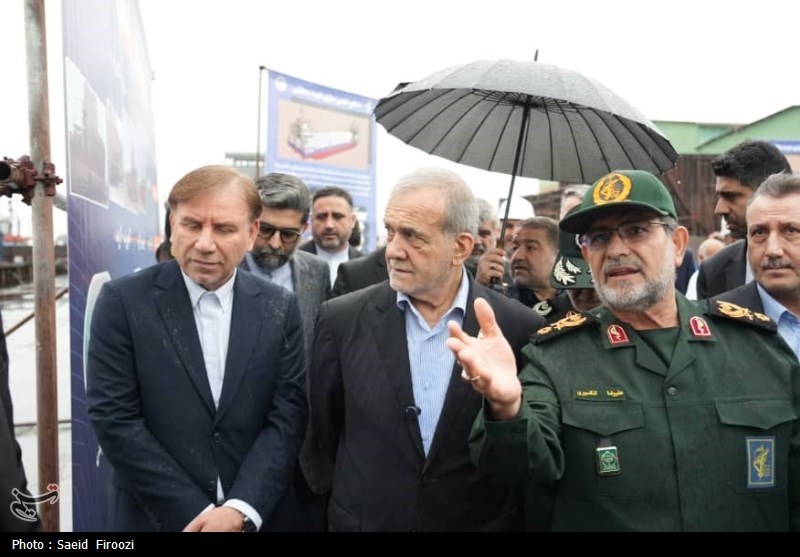 تنگسیری: دستور ساخت 6 شناور آتشخوار صادر شد