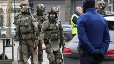 _جستجو_ _برای_ _بازداشت_ _نقاب__داران_ _مسلسل_ _به__دست_ _در_ _مرکز_ _بروکسل_