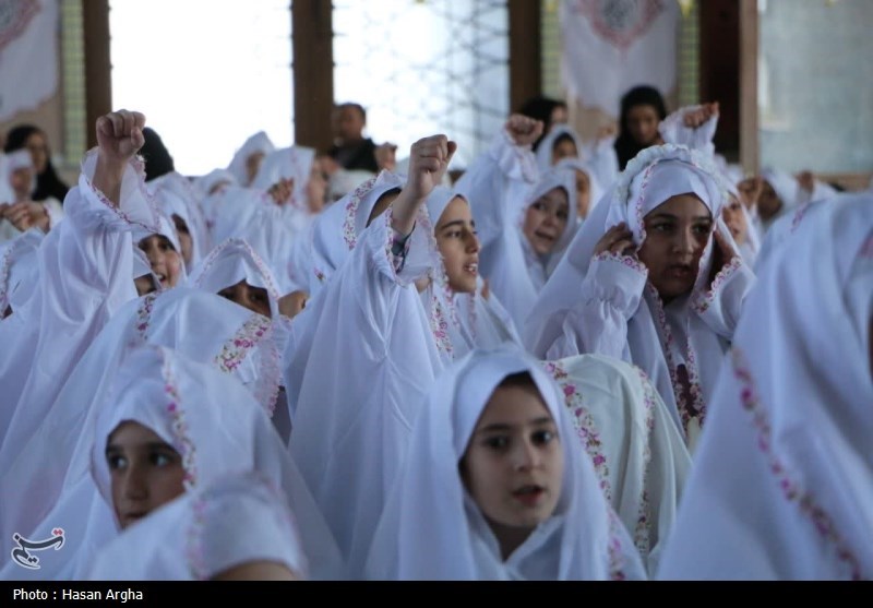 جشن تکلیف 500 دانشآموز دختر زنجانی+تصاویر