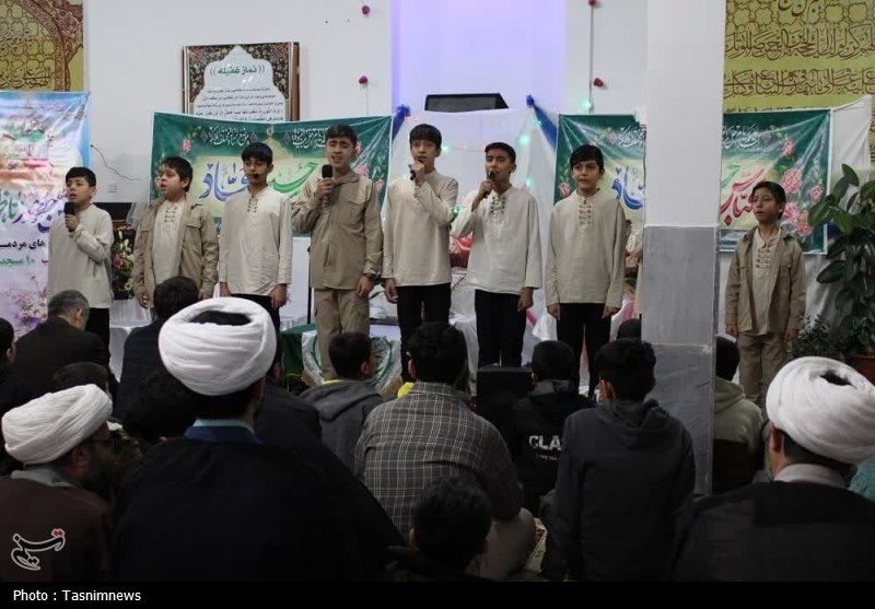 جشنهای مردمی انقلاب اسلامی در مساجد بجنورد+تصویر