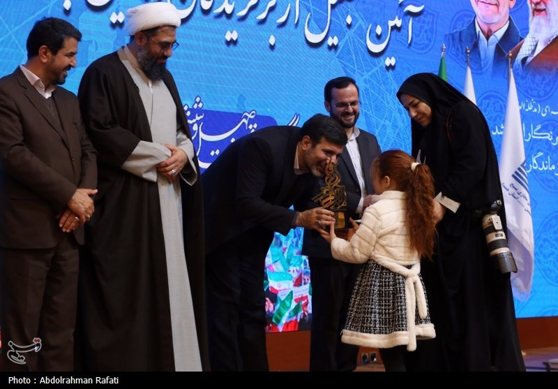 درخشش خبرنگار تسنیم در جشنواره رسانهای ابوذر همدان+تصویر