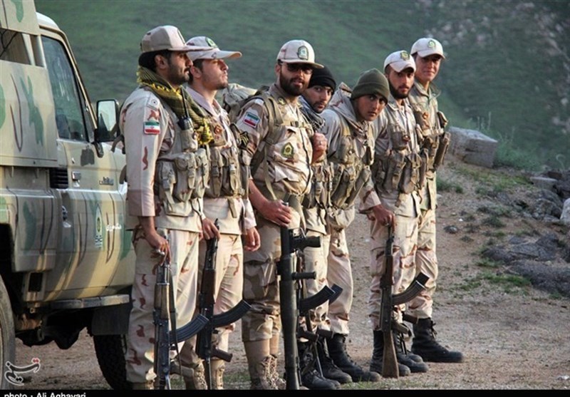 درگیری مسلحانه مرزبانان با قاچاقچیان در سراوان