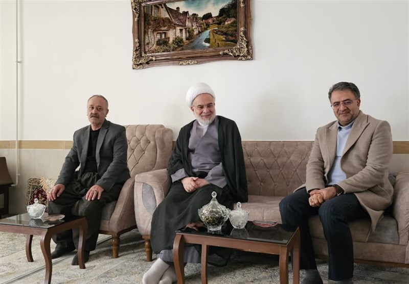 دیدار نماینده ولیفقیه در کردستان با جانبازان+تصاویر