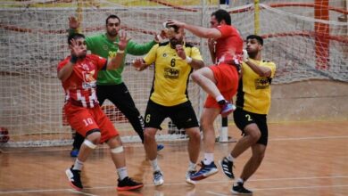 سپاهان پیروز دربی اصفهان/ گیتیپسند روی سکو نرفت