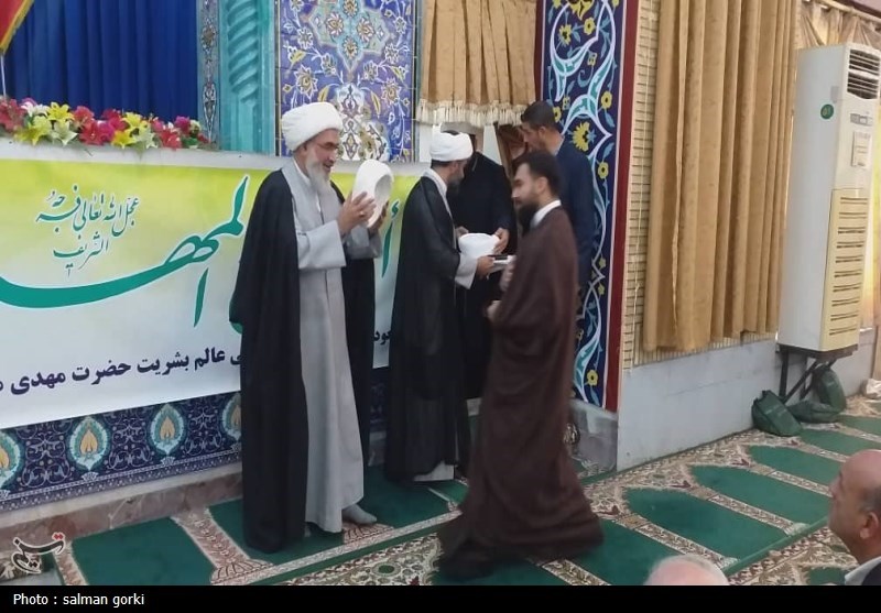 عمامهگذاری طلاب بوشهری در نیمه شعبان