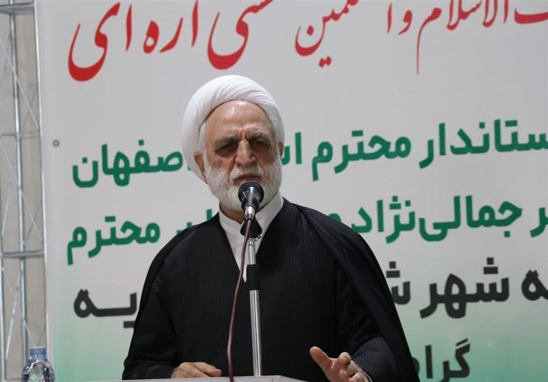 لزوم همفکری و همکاری مسئولان استان اصفهان برای حل مشکلات