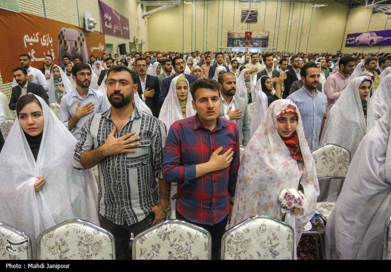 مشارکت اوقاف زنجان در جشن ازدواج 234 زوج دانشجو