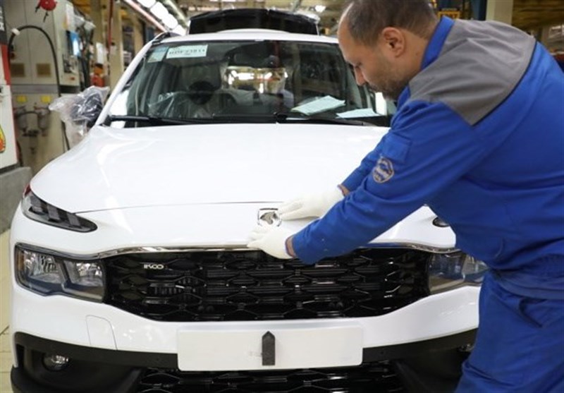 موافق خصوصیسازی ایرانخودرو هستم