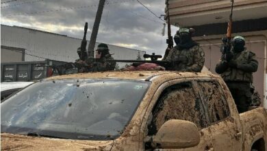 هدیه معنادار نیروهای مقاومت به اسیر صهیونیست؛ «زمان در حال اتمام است»+ عکس