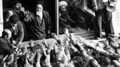 پاسخ فلسفه تاریخی بر چرایی همراهی ایرانیان با امام خمینی